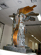 圖書館中的阿曼藝雕「勝利女神的詩篇」